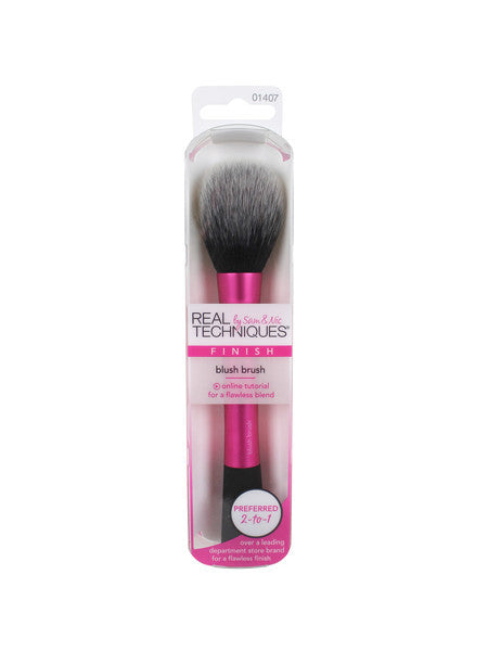 Real Techniques Blush Brush - CleanSkin.dk